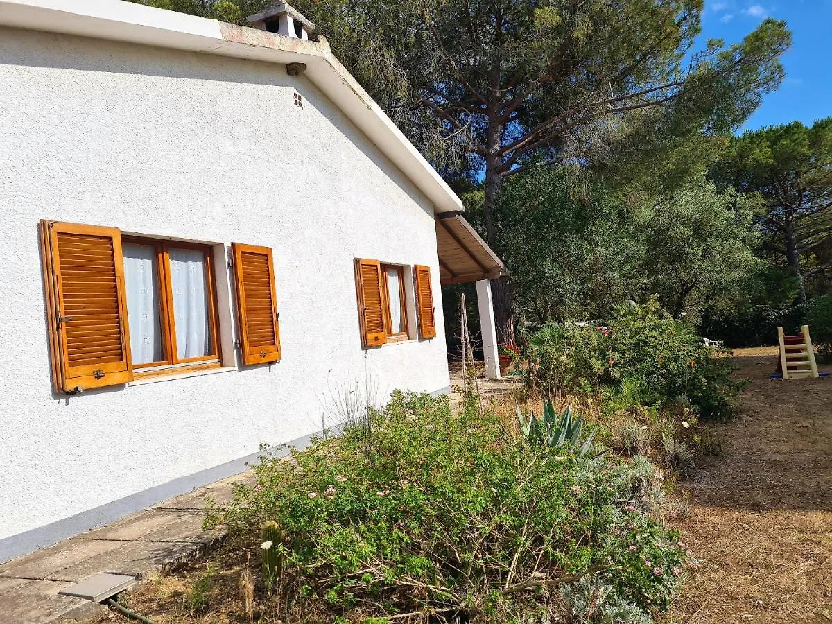 Holiday home Charming House In Lacona + Garden