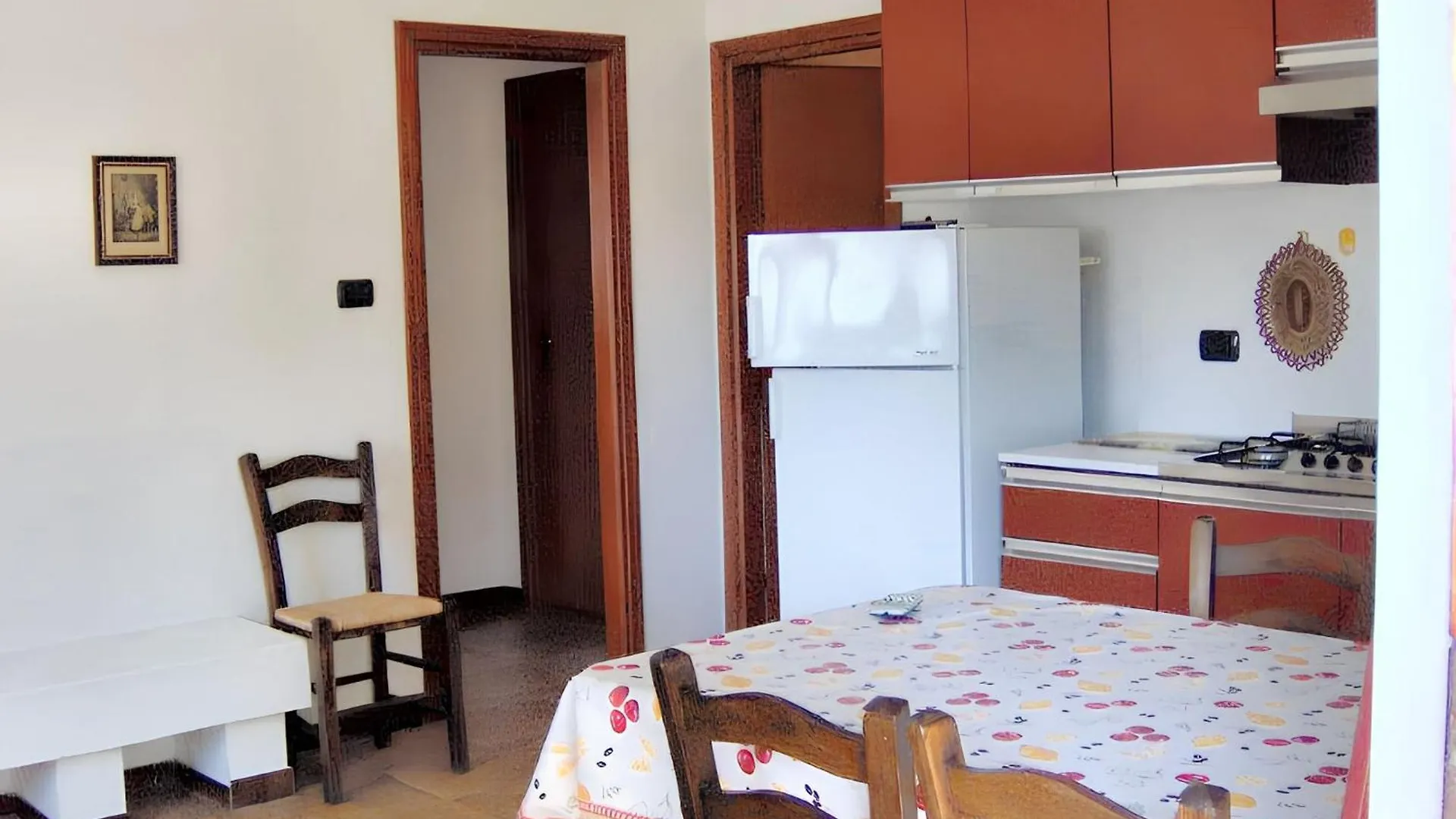 Charming House In Lacona + Garden 0*,  Italy